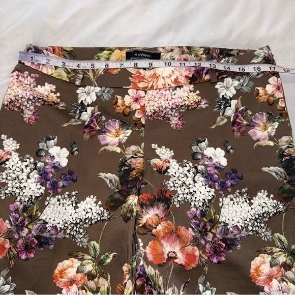Le Chateau Pants Ankle Length Brown with Floral Design Cropped Side Zipped - Picture 3 of 9